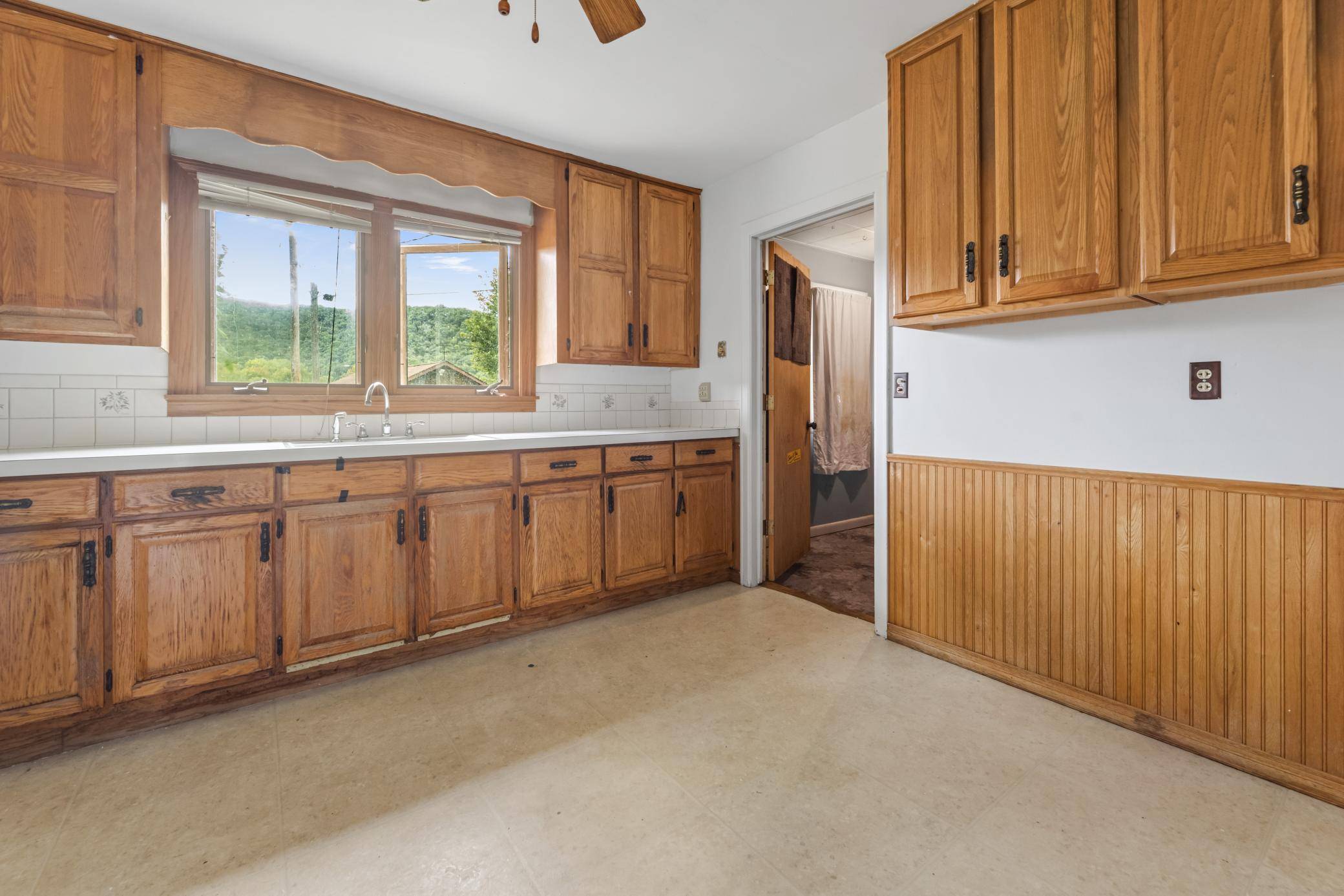 687 W Belleview ST, Winona, MN 55987