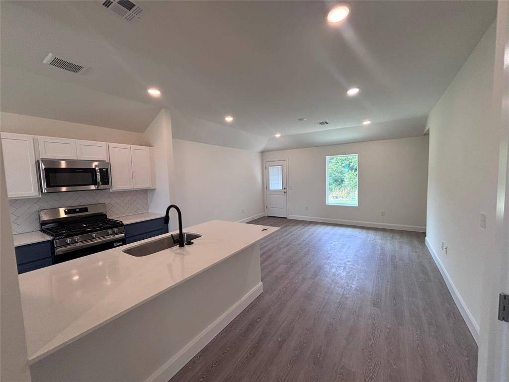 1997 Brush Creek WAY, Newcastle, OK 73065