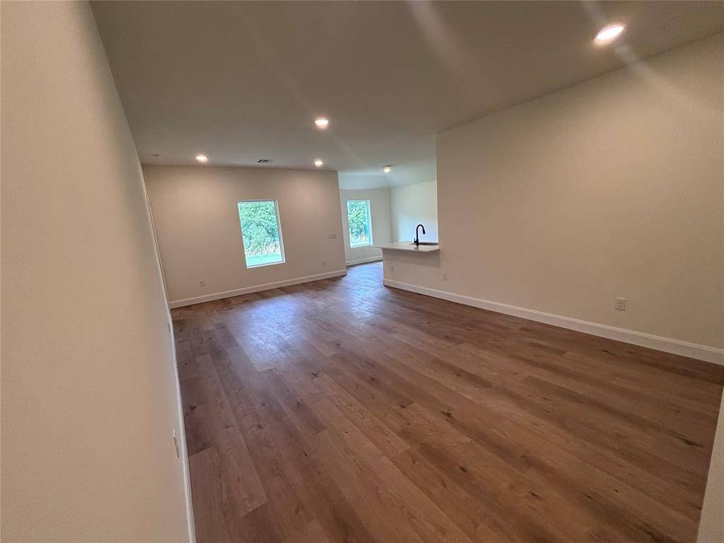 2001 Brush Creek WAY, Newcastle, OK 73065