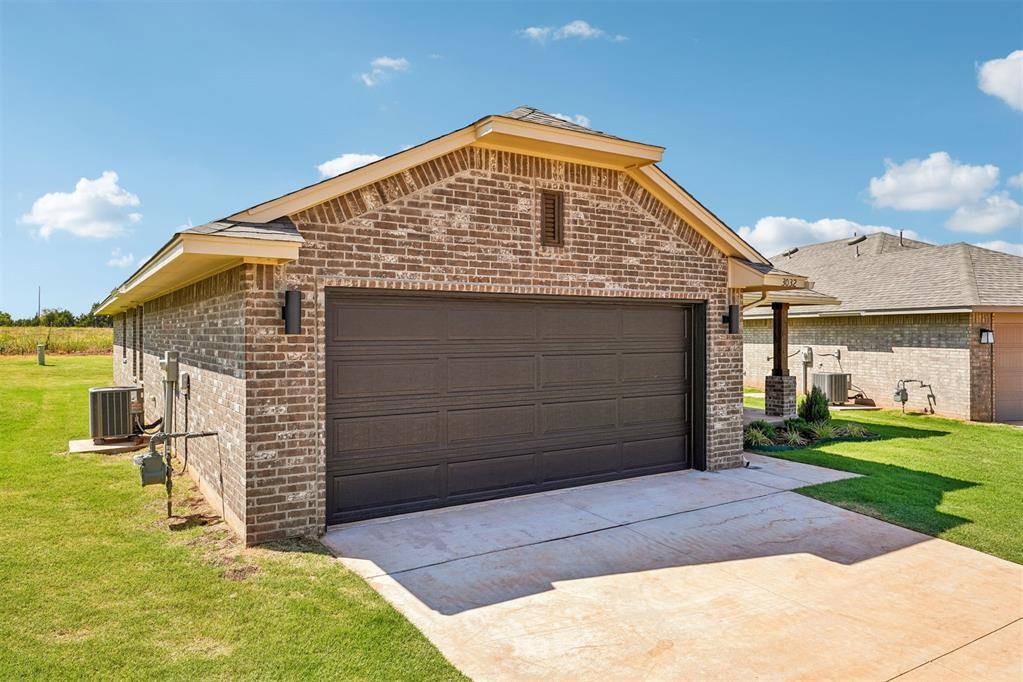 3032 NW 196th PL, Edmond, OK 73012