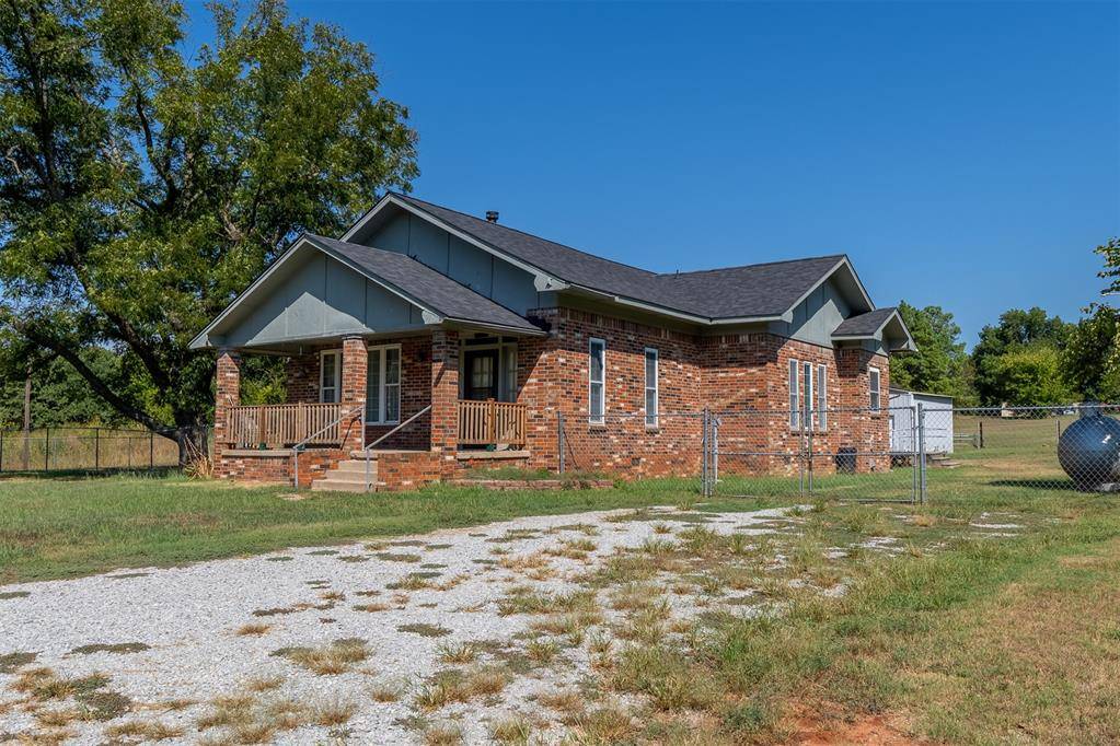 30733 E County Road 1570, Pauls Valley, OK 73075