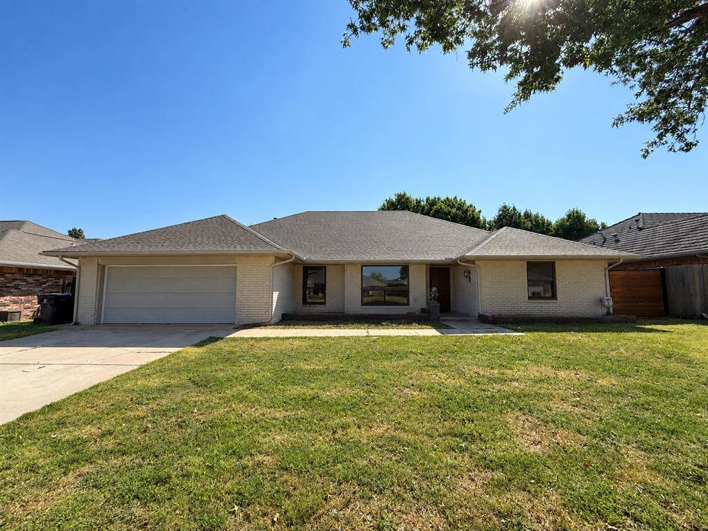 13400 Apple Valley DR, Oklahoma City, OK 73120