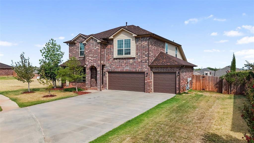 3504 Sadie DR, Yukon, OK 73099