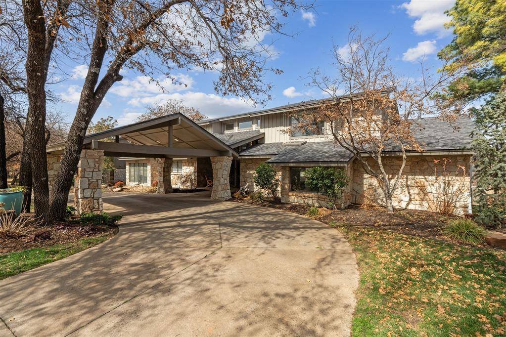 1011 Saint Andrews DR, Edmond, OK 73025