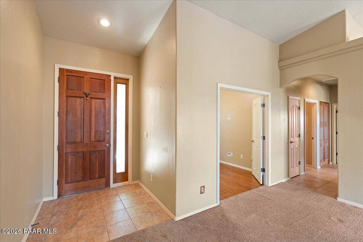 5661 N Bronco LN, Prescott Valley, AZ 86314