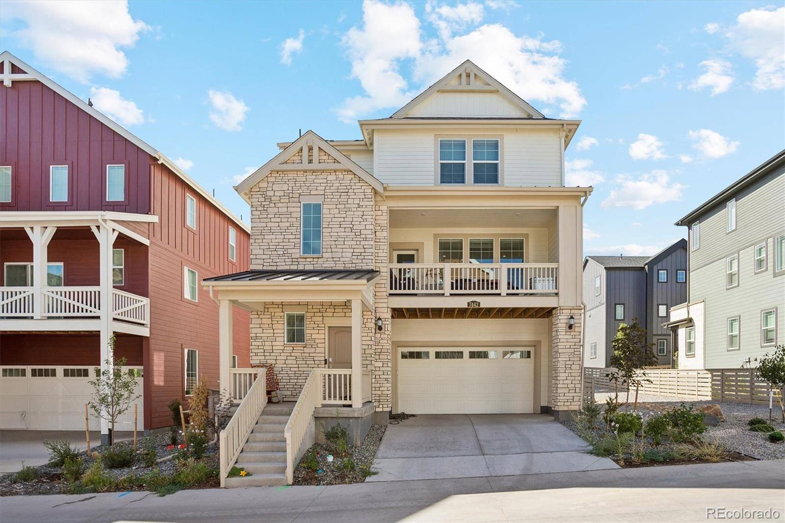 7442 Whiteclover TRL, Littleton, CO 80125
