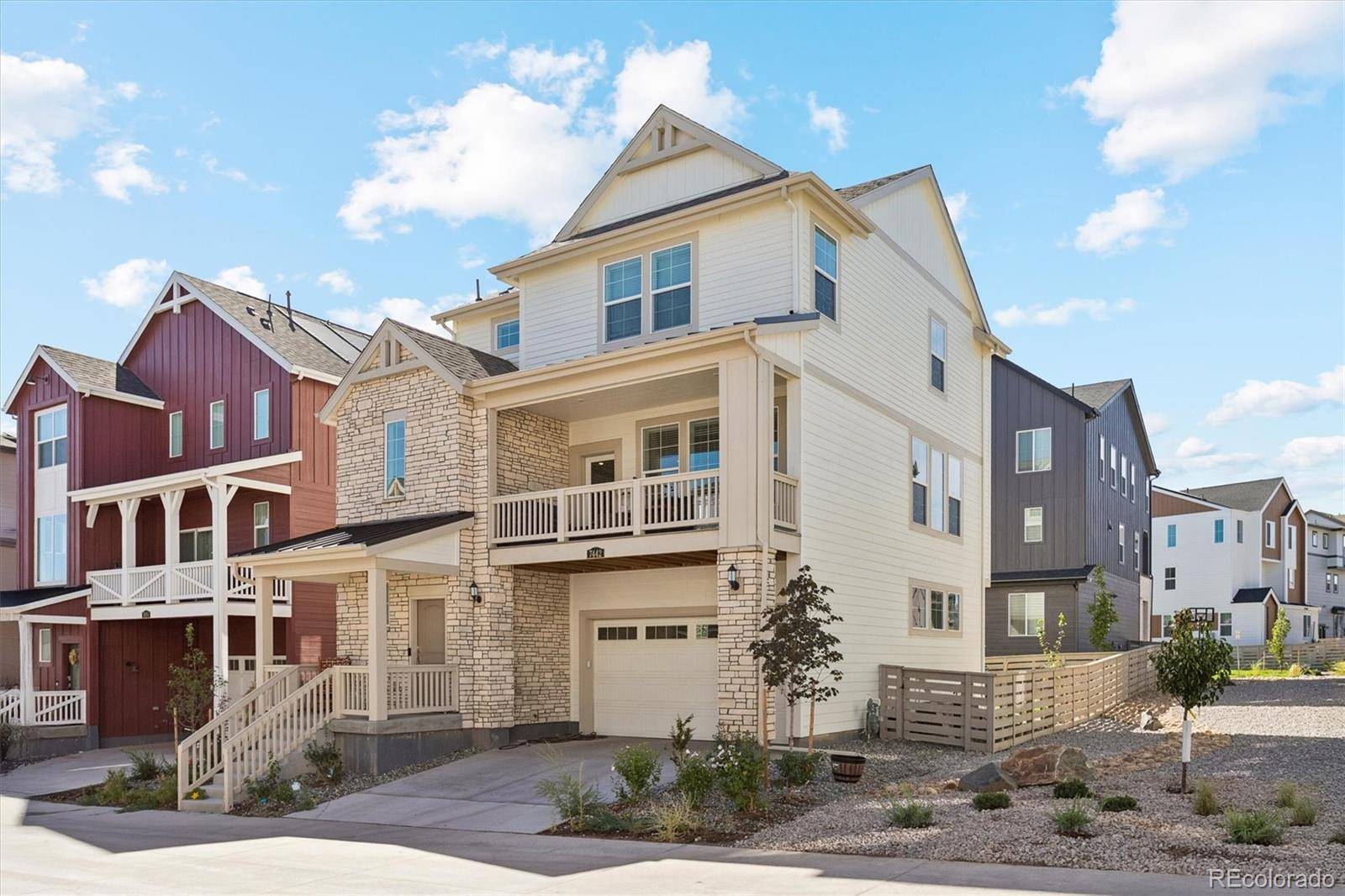 7442 Whiteclover TRL, Littleton, CO 80125