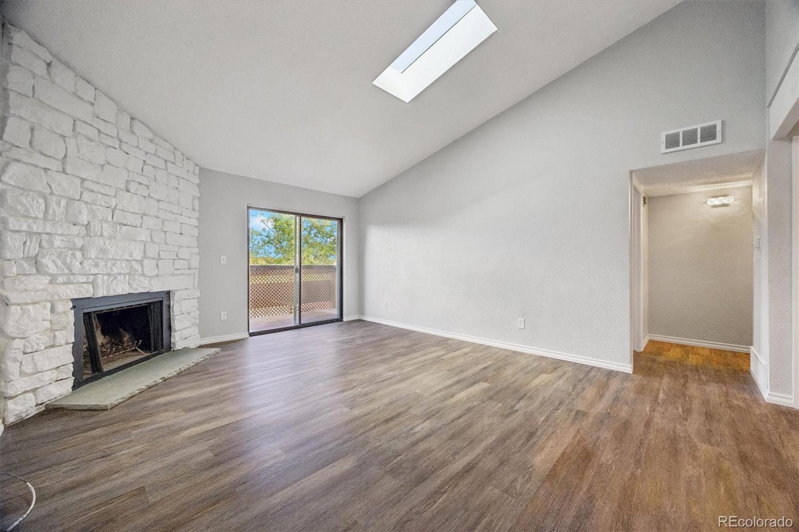 7000 W 20th AVE #206, Lakewood, CO 80214