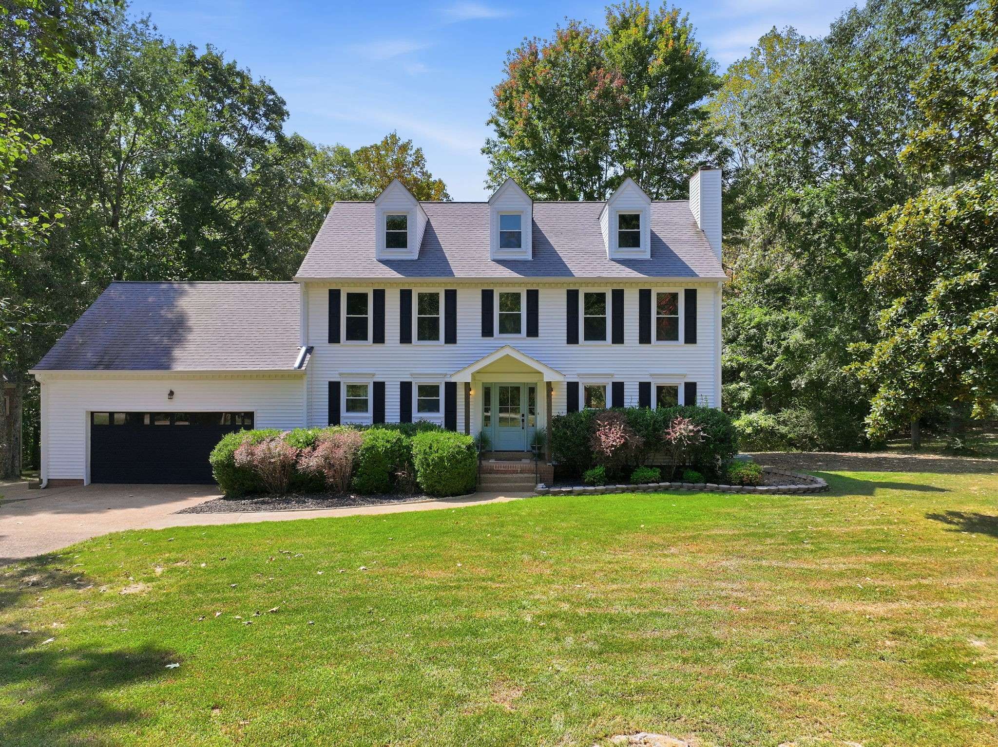 555 Beech Grove Way, Burns, TN 37029