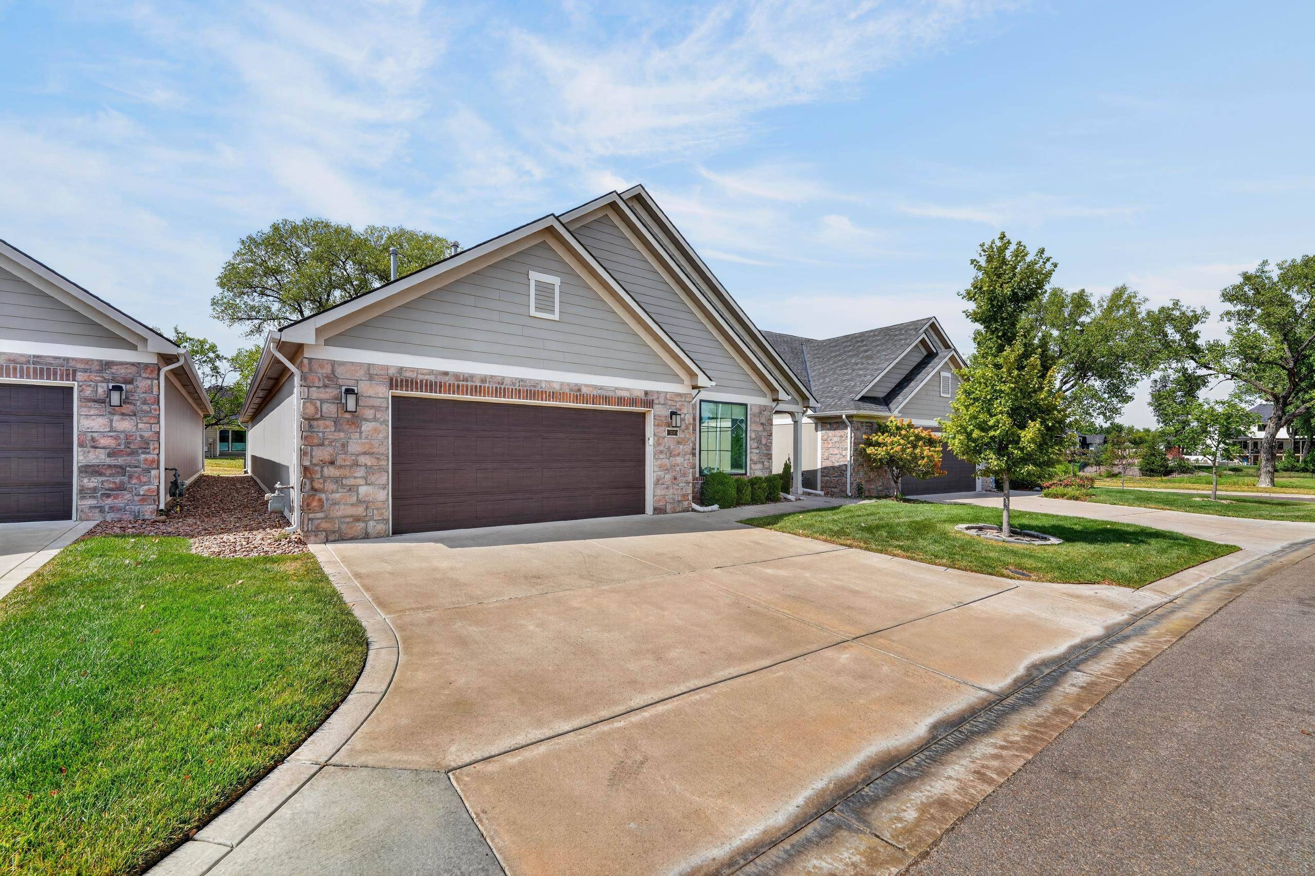 1219 S Forestview St, Wichita, KS 67235