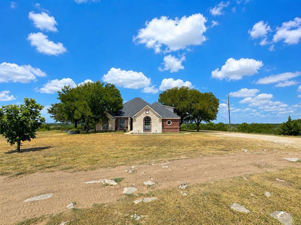 148 County Road 2627, Decatur, TX 76234