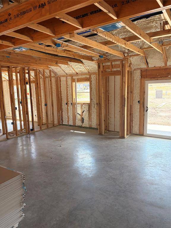 1305 Walters Drive, Granbury, TX 76048