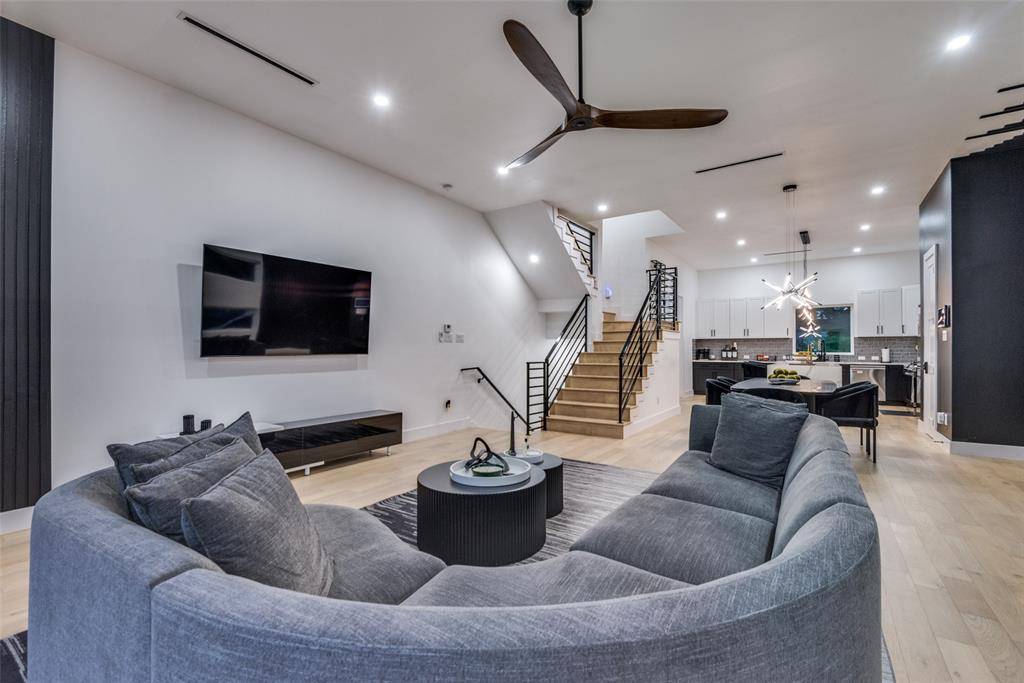 1904 Pollard Street, Dallas, TX 75208