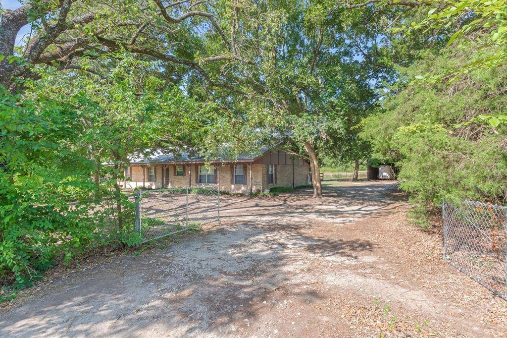 1185 Vz County Road 3822, Wills Point, TX 75169