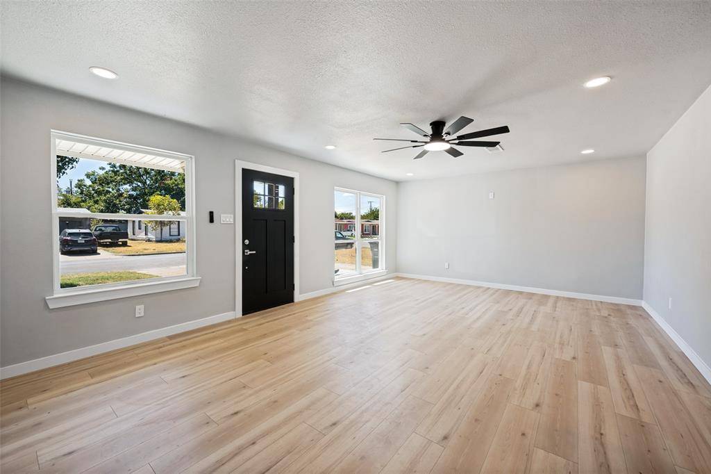 5517 Cottey Street, Fort Worth, TX 76119