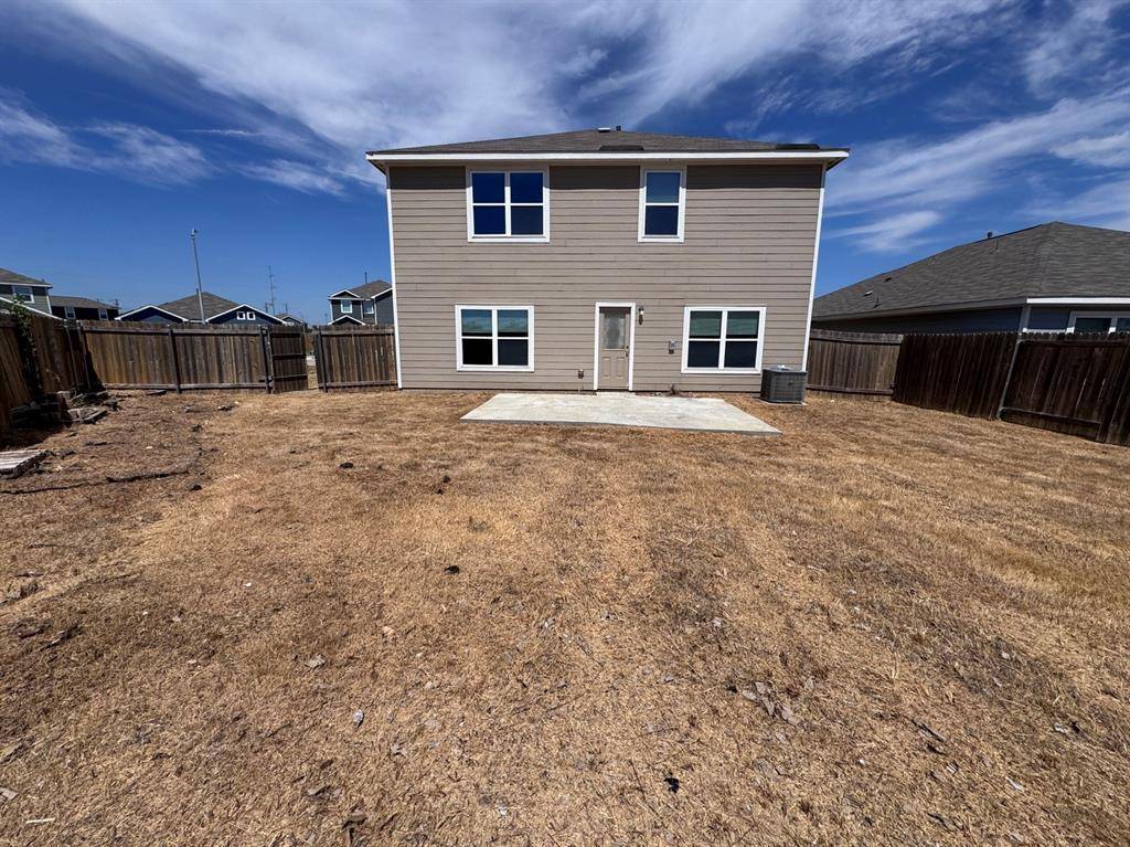 1412 Woodwinds Drive, Fort Worth, TX 76140