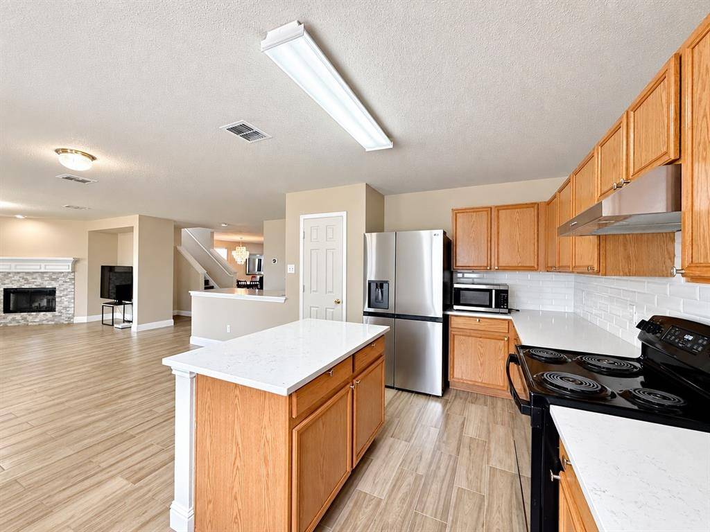 14800 Ledgeview Court, Balch Springs, TX 75180