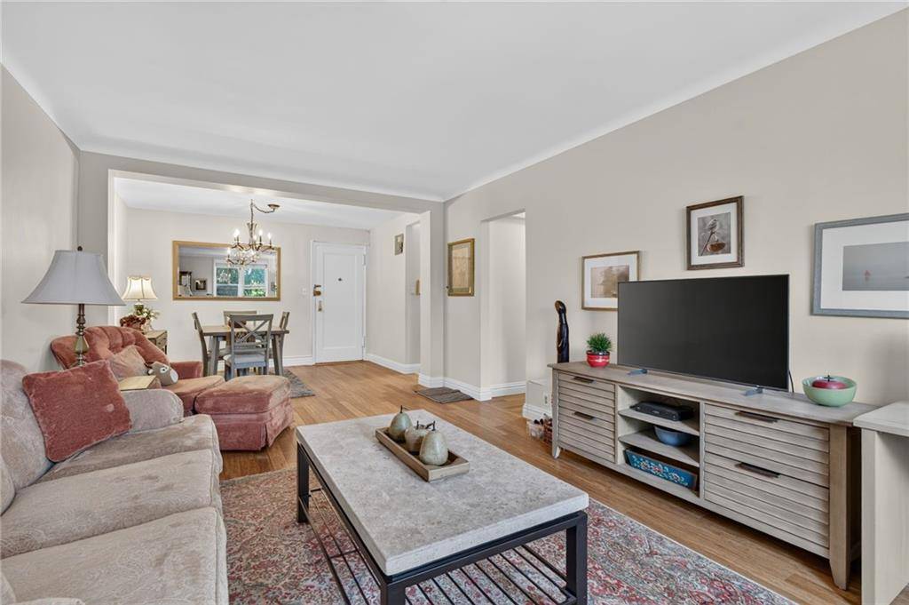 61 Oliver ST #3D, Brooklyn, NY 11209