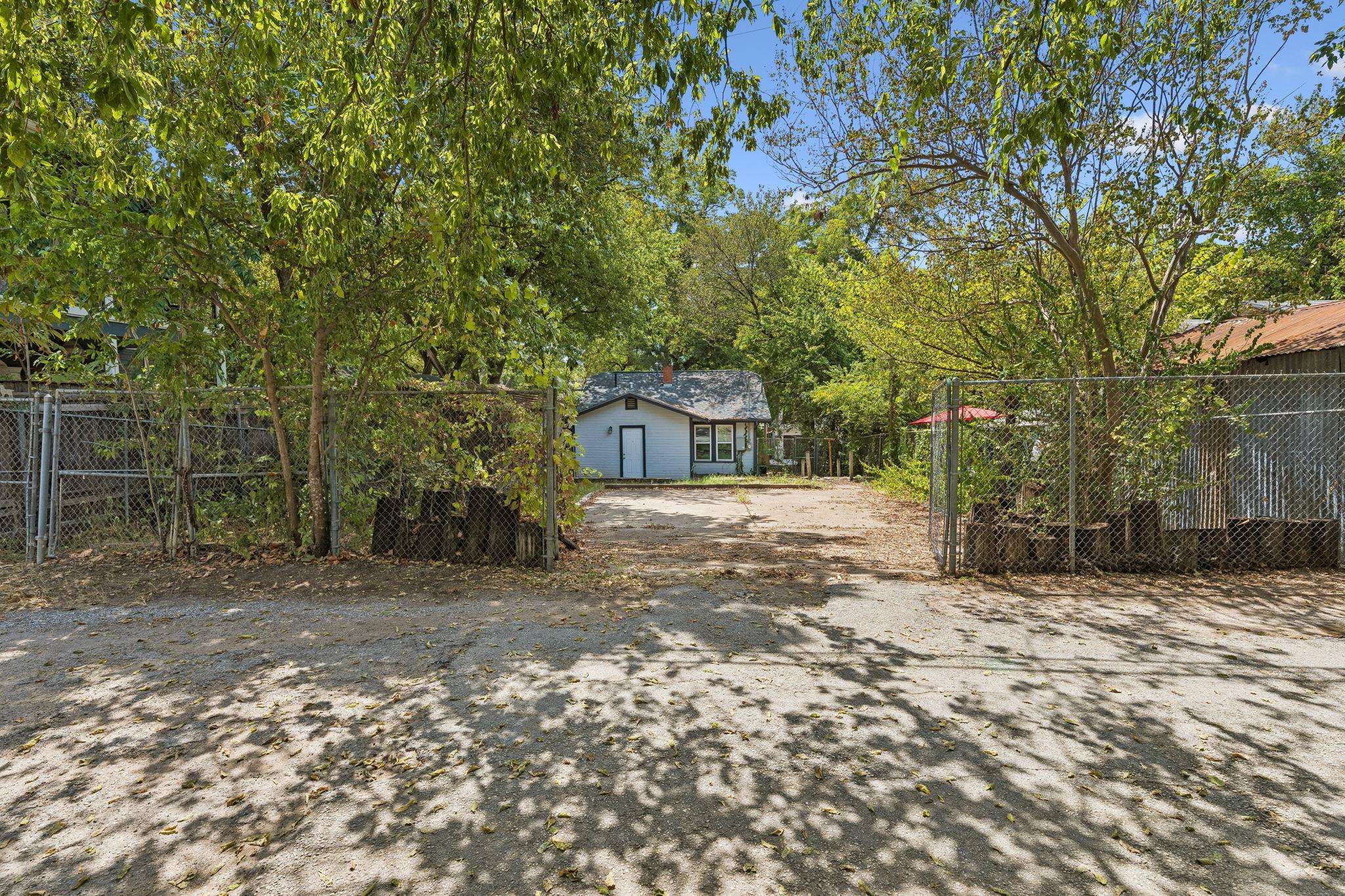 1204 Taylor ST, Austin, TX 78702
