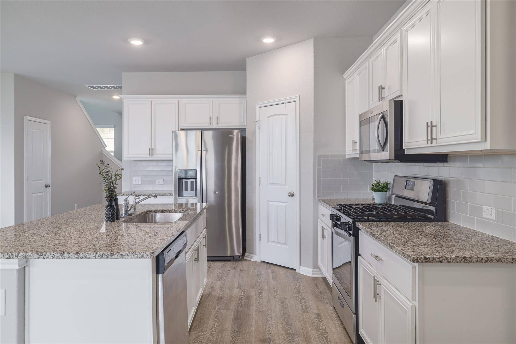 445 Shiner LN, Georgetown, TX 78626