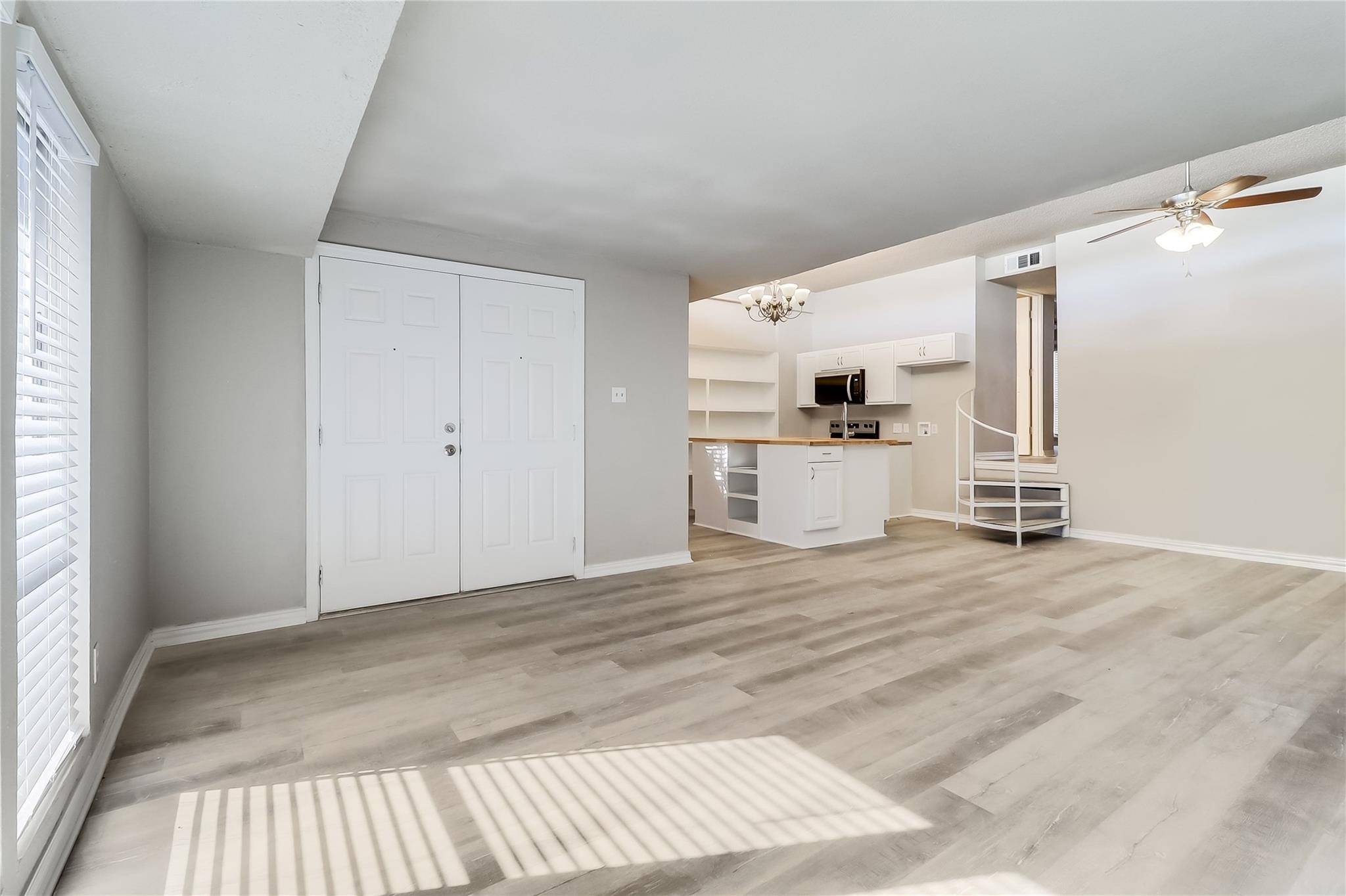 5918 Lago Vista WAY #D33, Lago Vista, TX 78645