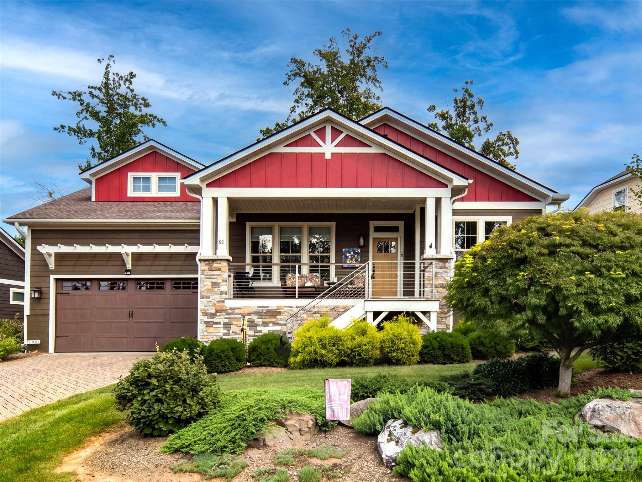 40 Buckhorn Gap RD, Biltmore Lake, NC 28715