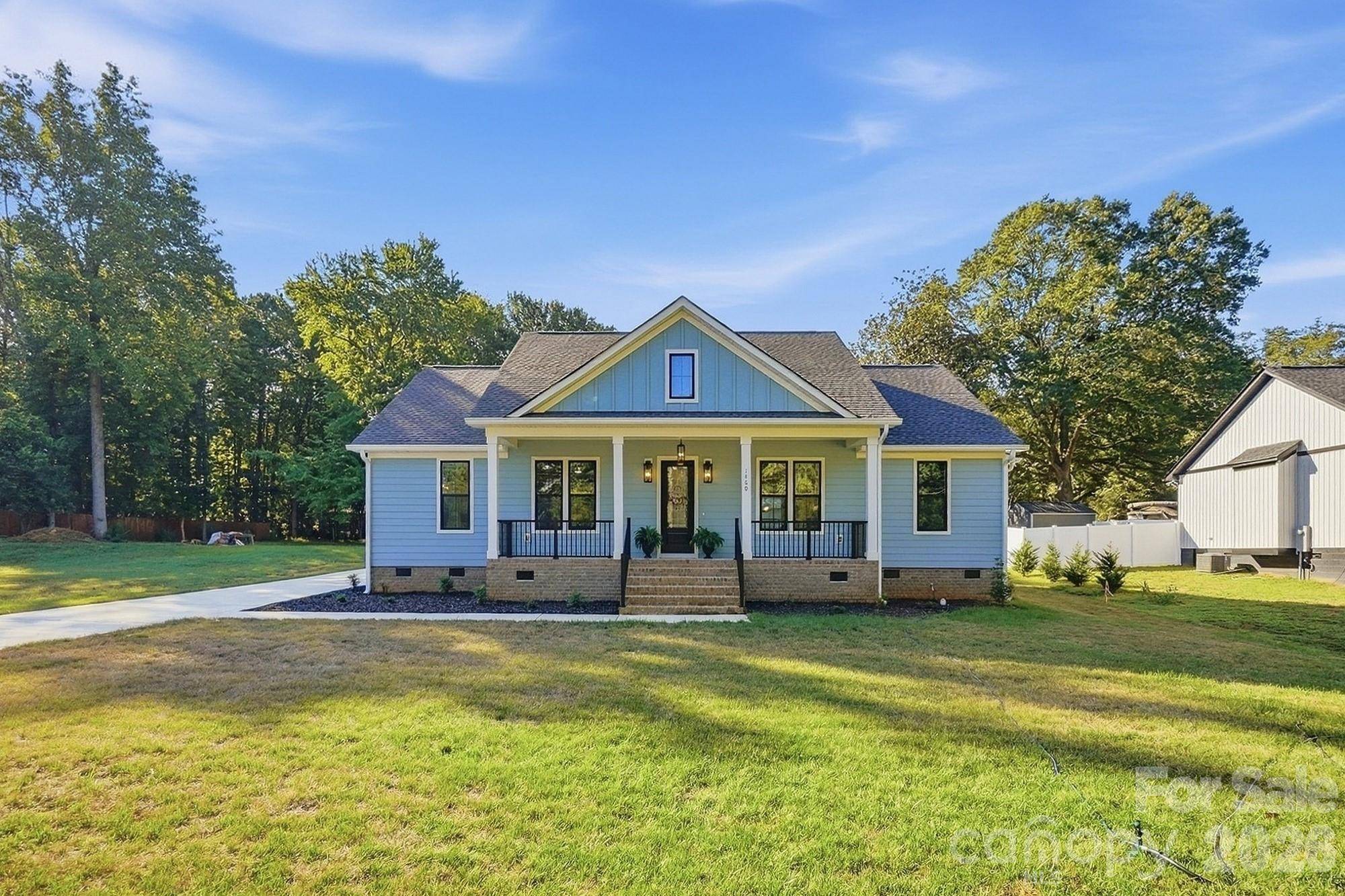 1860 Twin Lakes RD, Rock Hill, SC 29732