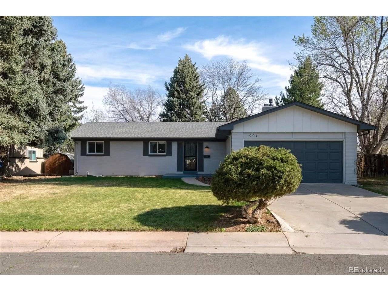 991 E Cottonwood, Centennial, CO 80121