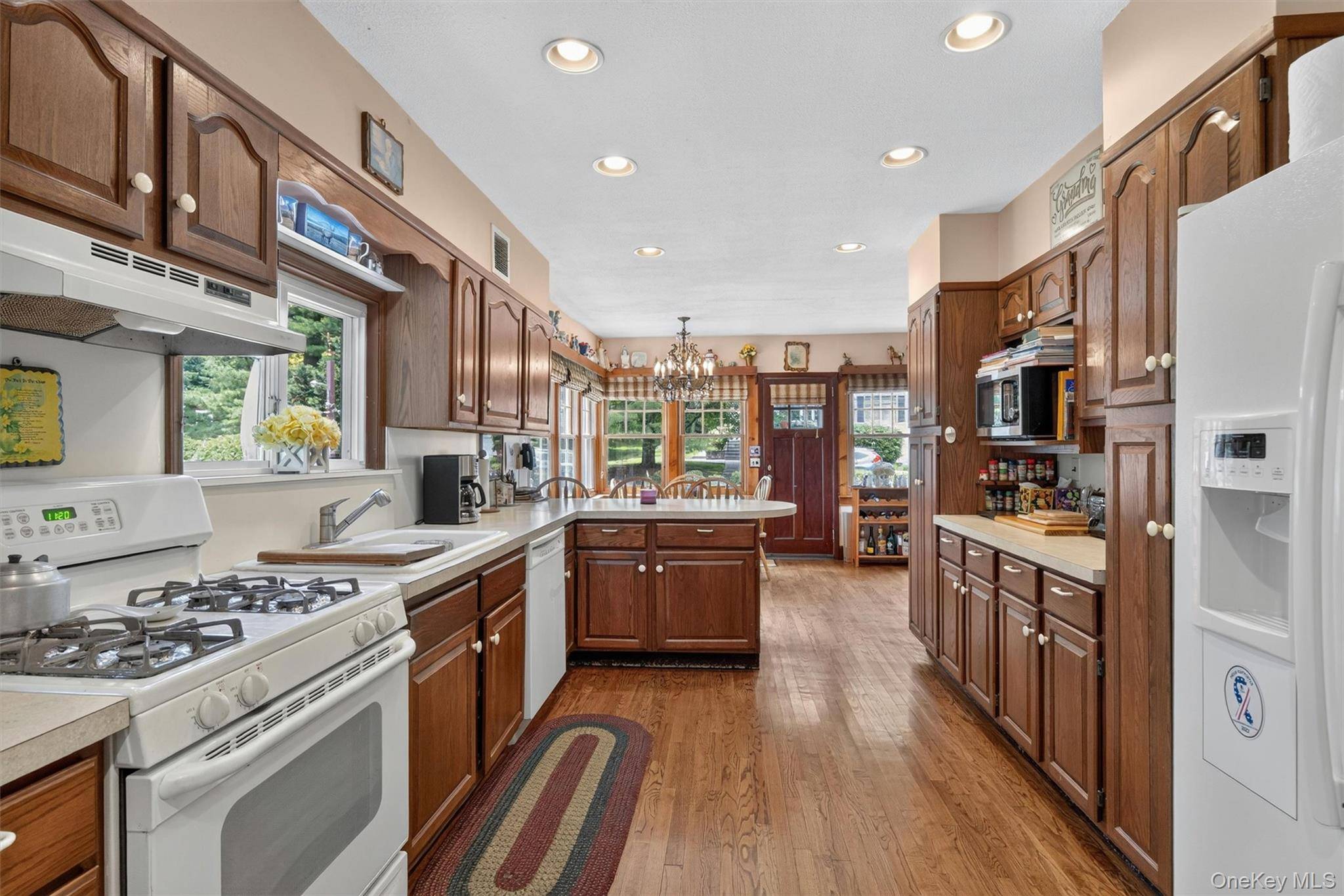 3112 Donald CT, Mohegan Lake, NY 10547