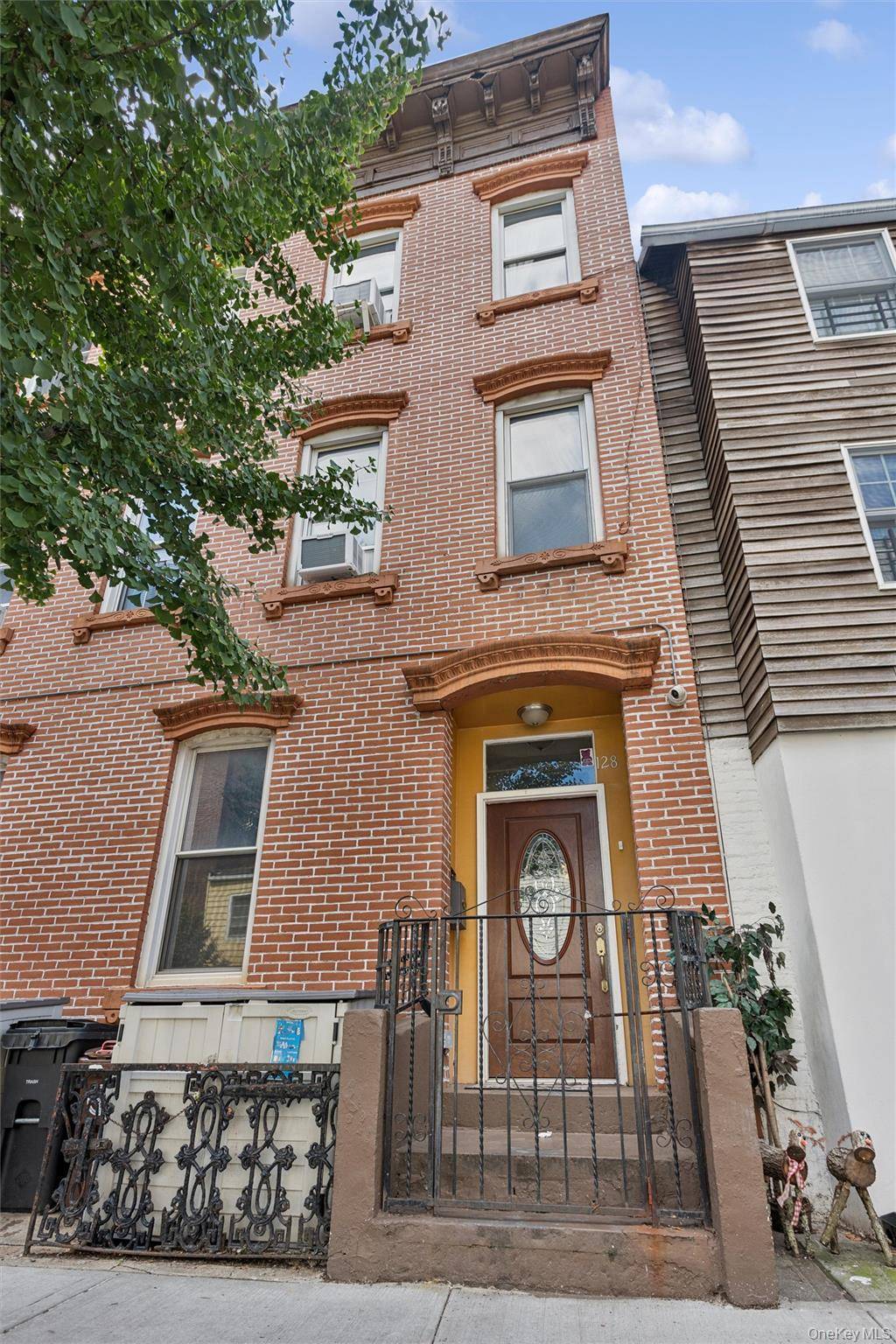128 N 1st ST, Brooklyn, NY 11249