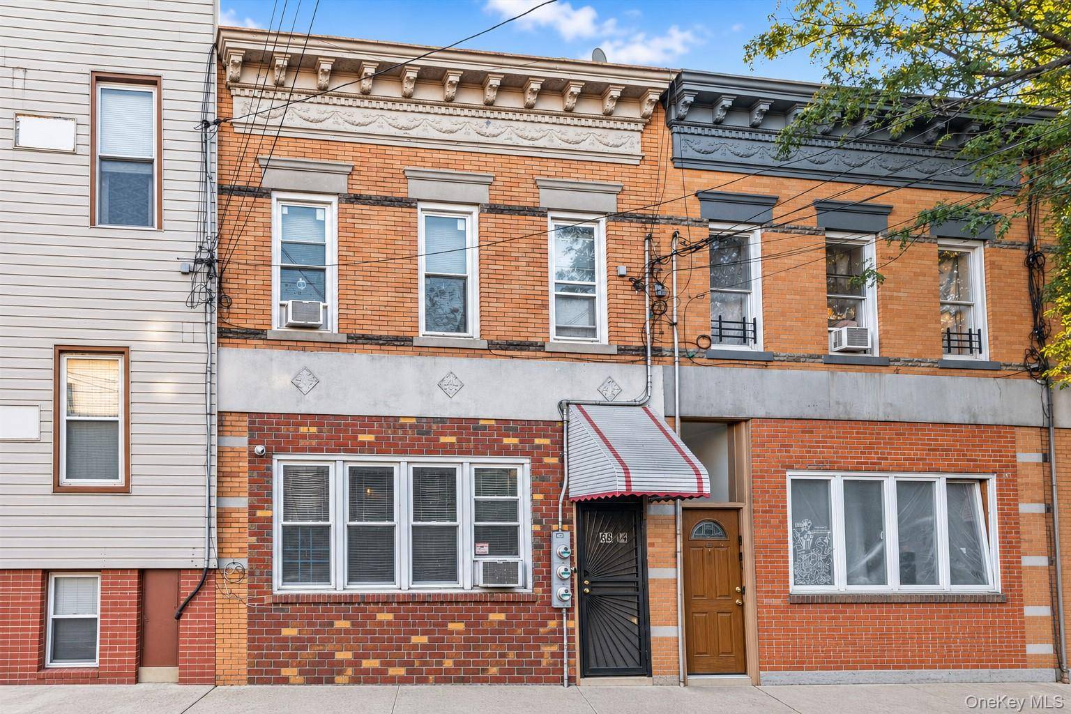 68-14 60th ST, Ridgewood, NY 11385