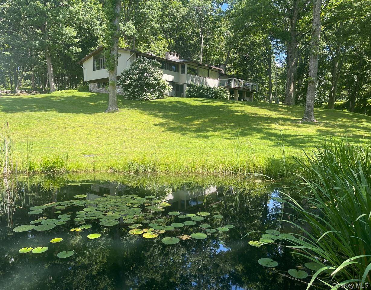 81-85 Fraleigh Hill RD, Millbrook, NY 12545