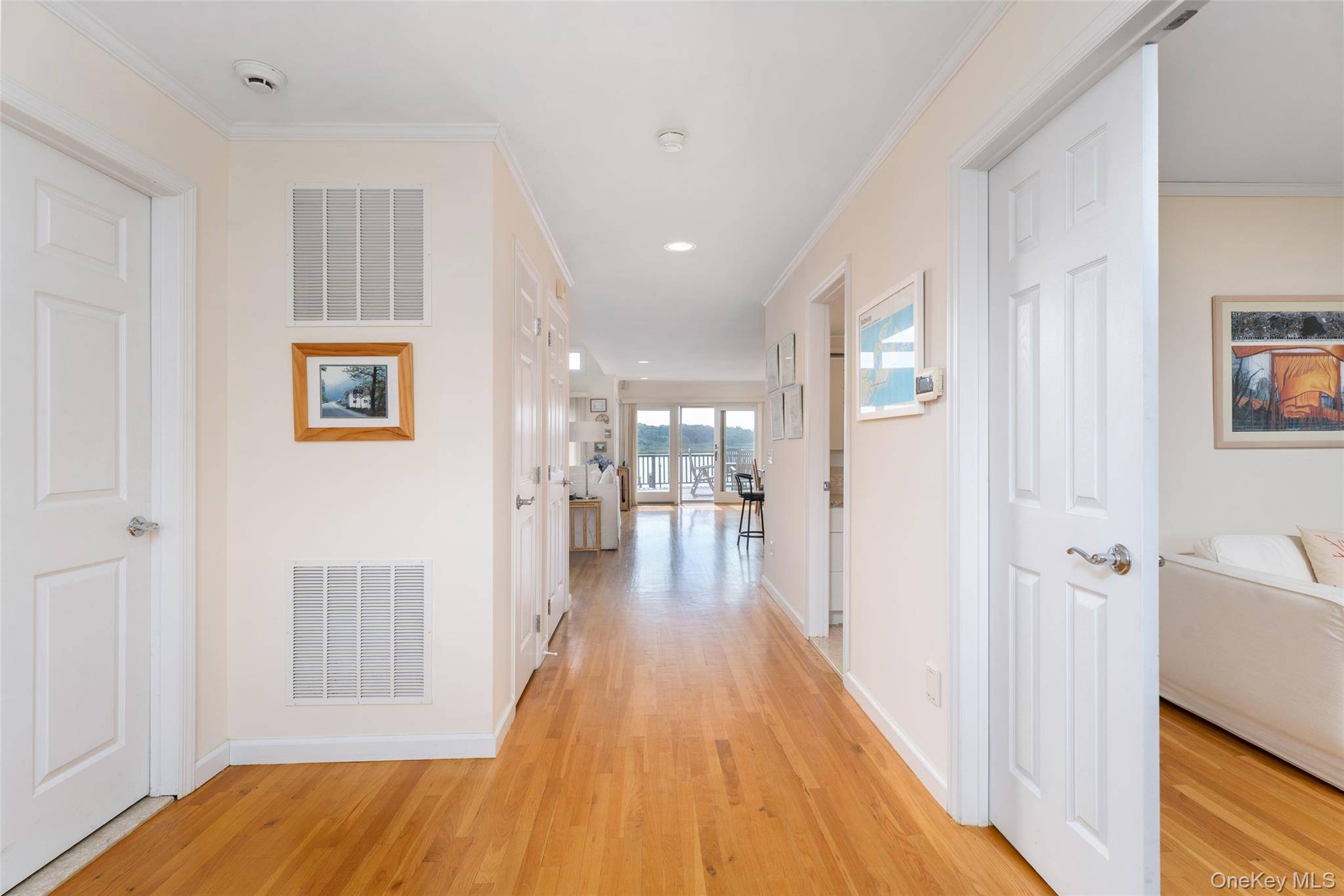 38 Old Fort LN, Southampton, NY 11968