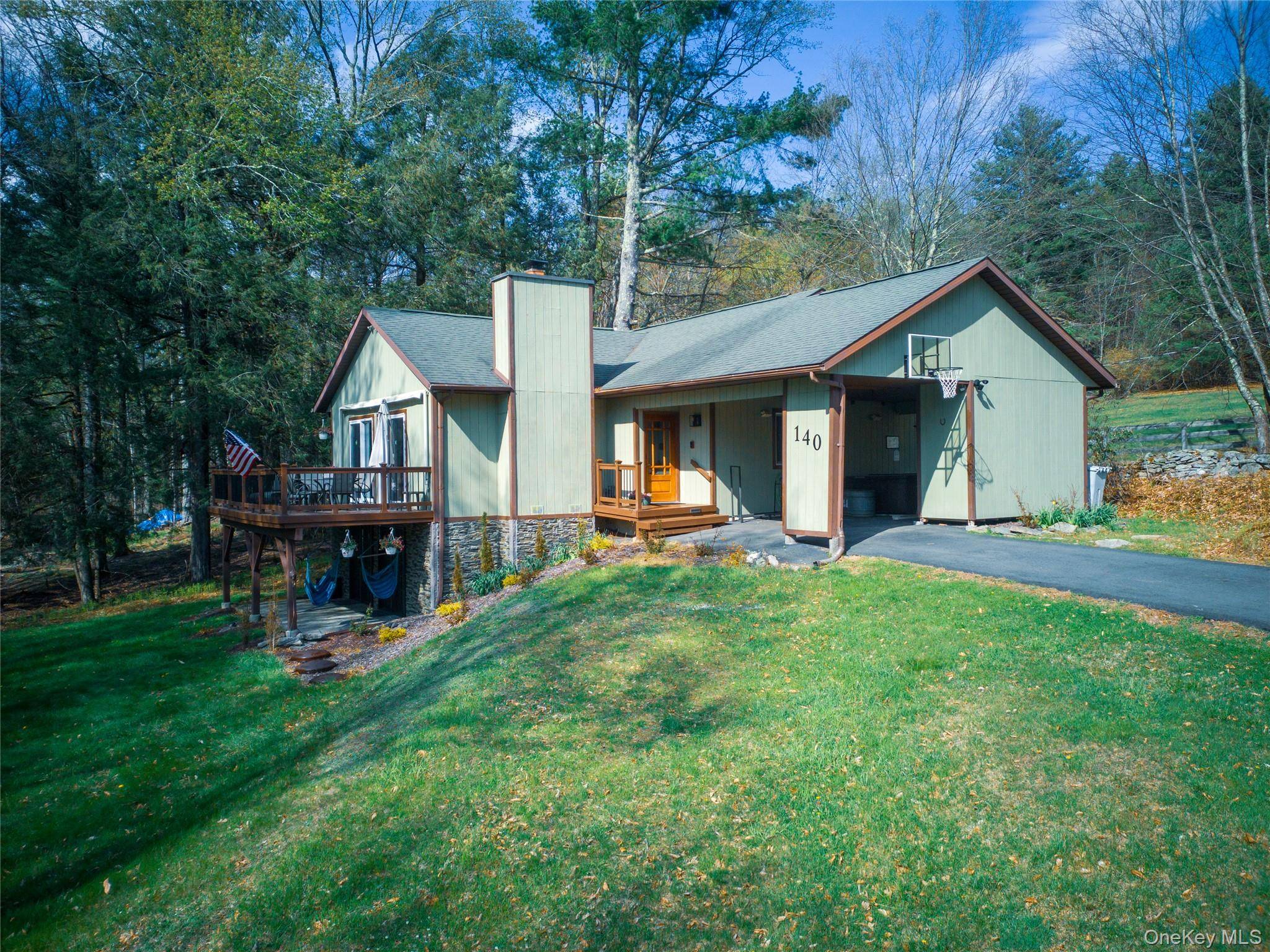 140 Starlight DR, Monticello, NY 12701