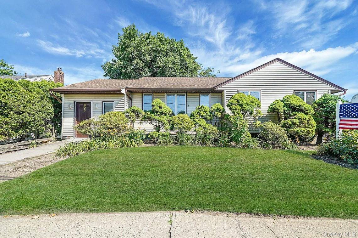 303 Woodbury RD, Hicksville, NY 11801