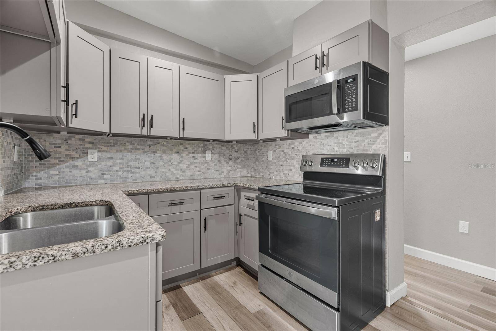 223 MARTIN DR NE, Port Charlotte, FL 33952
