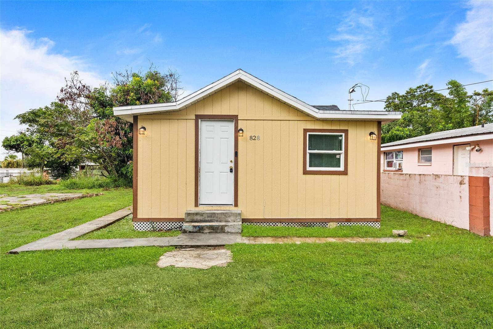 828 BOOKER AVE, Sebring, FL 33870