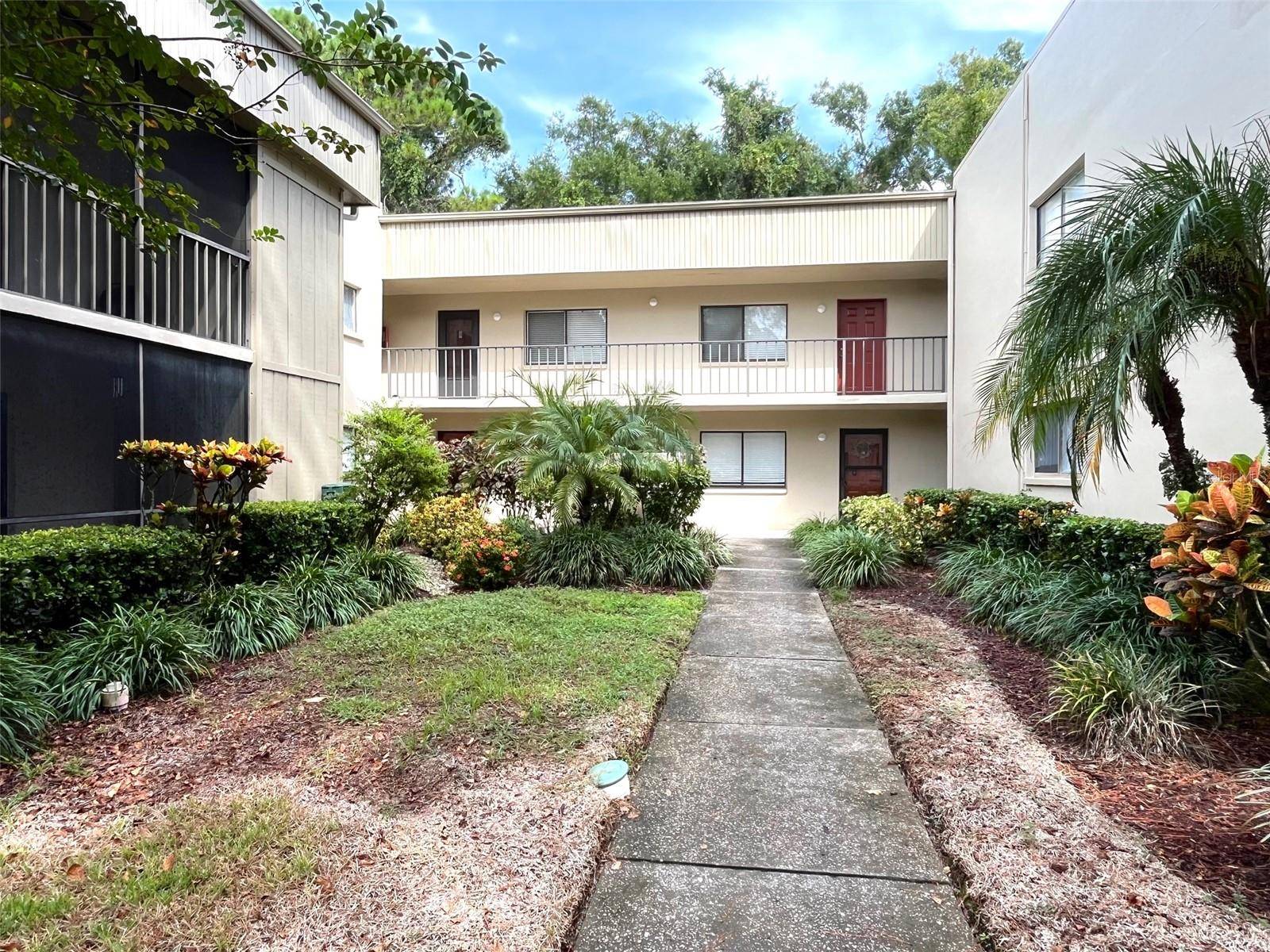 3300 FOX CHASE CIR N #219, Palm Harbor, FL 34683