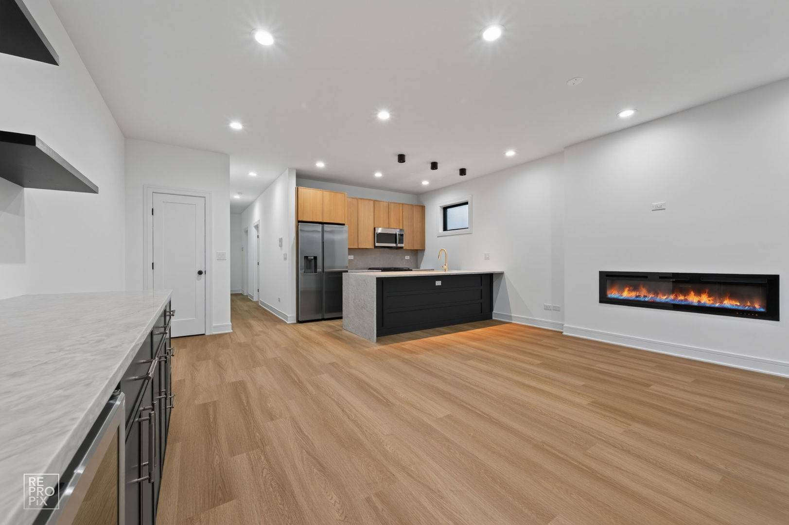 2327 S Homan AVE #3, Chicago, IL 60623