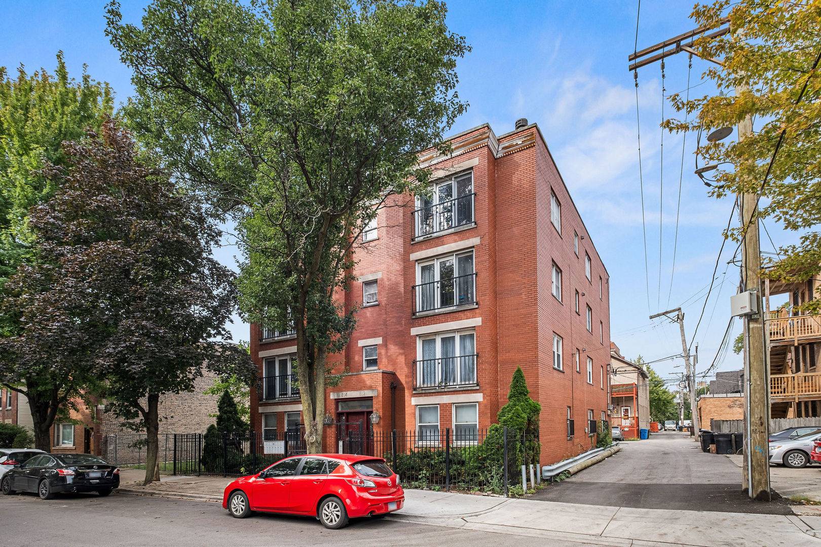 812 S Miller ST #2S, Chicago, IL 60607