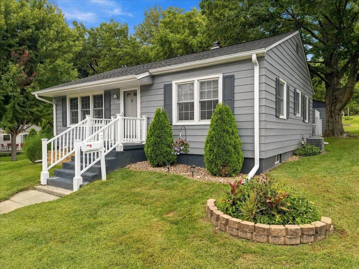302 Towne ST, Morrison, IL 61270