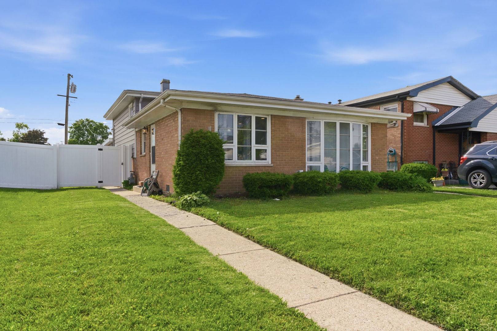 15930 Paulina ST, Harvey, IL 60426