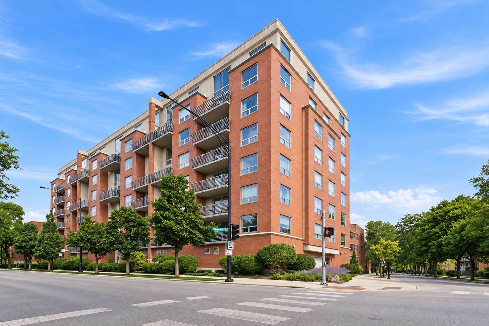 1100 W Montrose AVE #502, Chicago, IL 60613