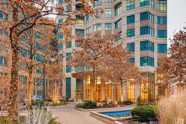400 N Lasalle DR #1303, Chicago, IL 60654