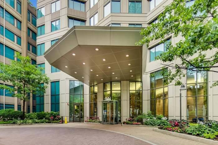 400 N Lasalle DR #1303, Chicago, IL 60654