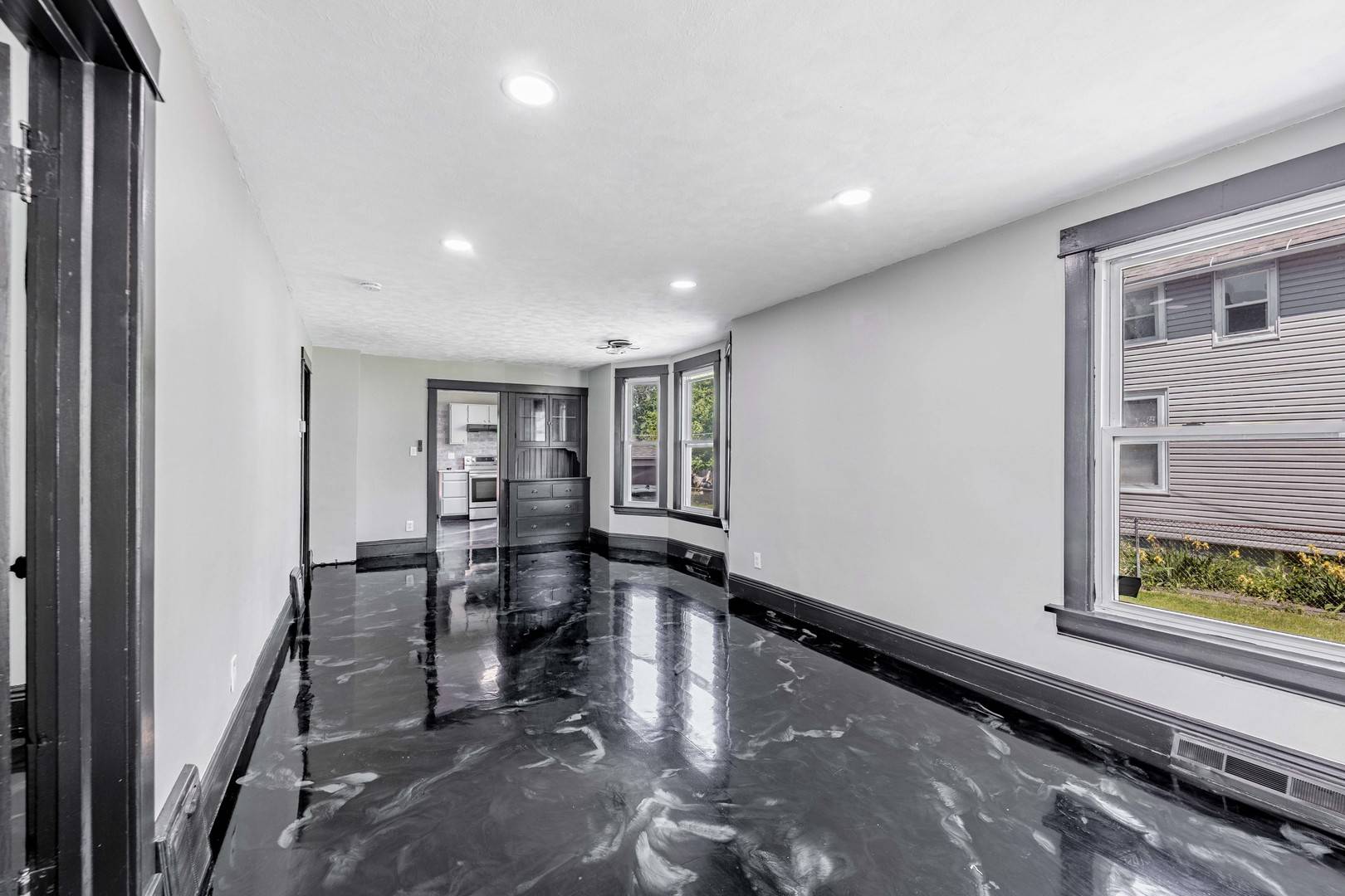75 W 23rd ST, Chicago Heights, IL 60411