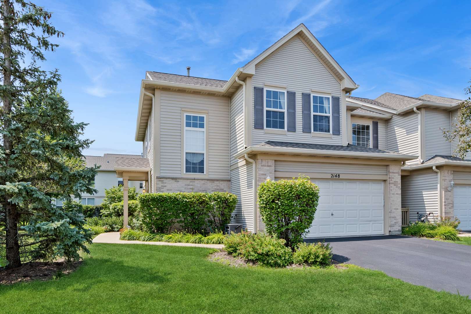 2148 Sunrise CIR, Aurora, IL 60503