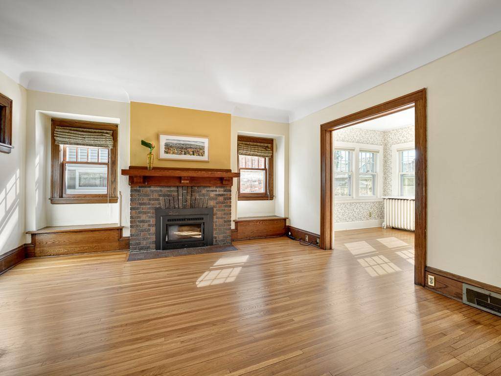 2108 Niles AVE, Saint Paul, MN 55116