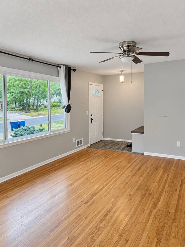 7516 Arthur ST NE, Fridley, MN 55432