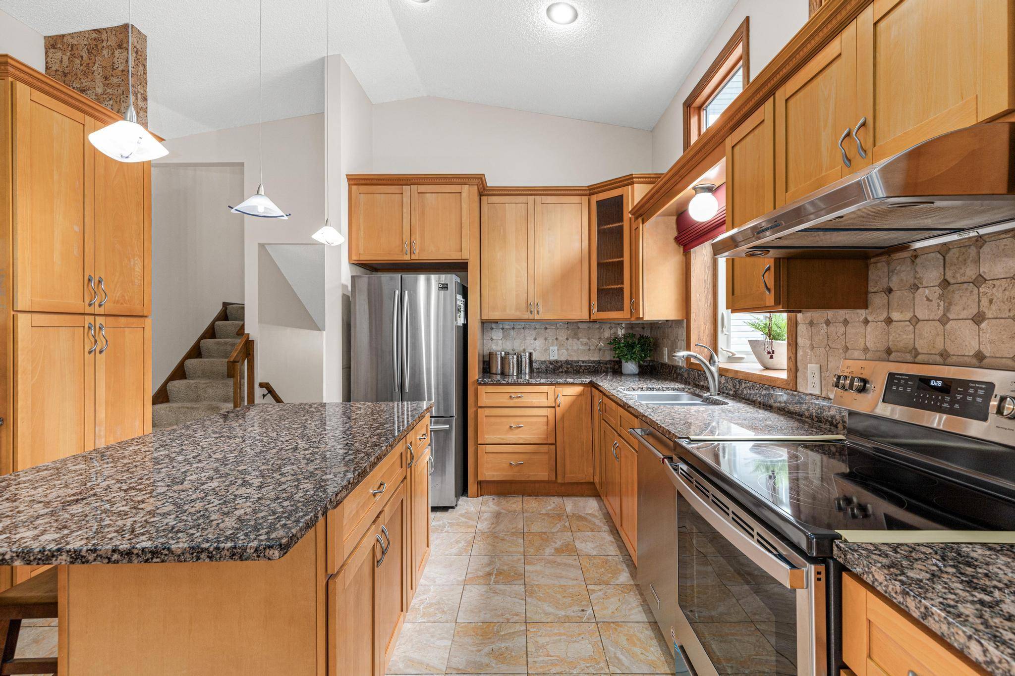 4640 Goldenrod LN N, Plymouth, MN 55442